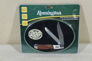 lot 94 image: Remington Bicentennial Commemorative 2 Blade Folding Pocket Knife