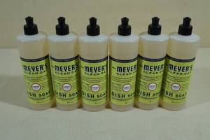 lot 218 image: Mrs Meyers Clean Day Dish Soap