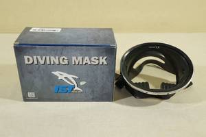 lot 249 image: IST Proline Diving Mask