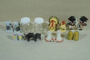 lot 262 image: Assorted Salt and Pepper Shakers