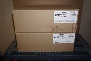 lot 283 image: 500 White 3 Compartment Plates