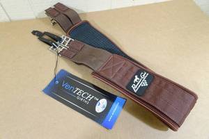 lot 130 image: Professionals Choice VenTech English Saddle Girth -Size 44