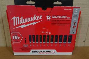 lot 159 image: Milwaukee 12 Piece Thin Wall Deep Impact Socket Set - 14 Drive, Metric
