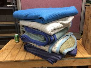 5 Padded Packing Blankets