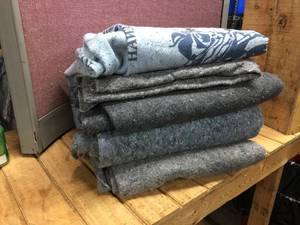 5 Packing Blankets
