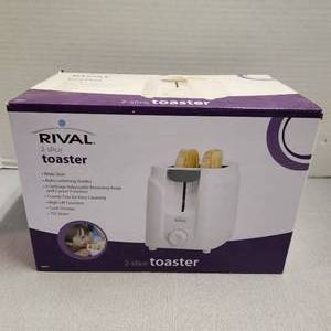 Rival 2 Slice Toaster With Wide Slots - 750 Watts - New in Box