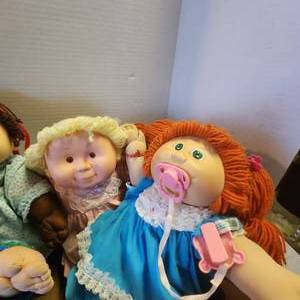 Cabbage Patch Dolls and Clothes