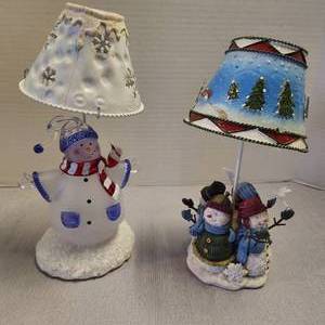 2 Decorative Christmas Lamps