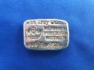 lot 9 image: Monarch Precious Metals One Troy Ounce .999 Silver