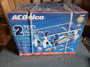 lot 24 image: ACDelco 2 Ton Mechanics LIft Kit
