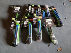 lot 47 image: Lot of 10 Utility Knife Sets