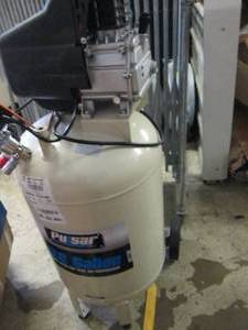 lot 71 image: Pulsar 28-Gallon Vertical Air Compr...