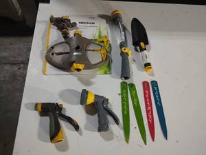 Spray Nozzles, Garden Stakes, Sprinkler