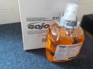 4 - 42 oz GOJO Luxury Foam Antibact...