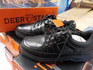 Deer Stags Black size 9M Mens Shoe...
