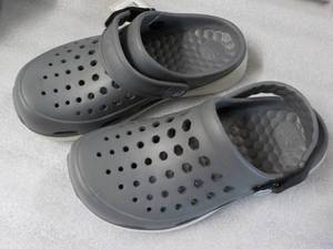 Joybees size W5 Clogs new...