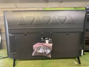 lot 986 image: 40S355 TCL - 40 Class 3-Series Full HD 1080p Smart Roku TV