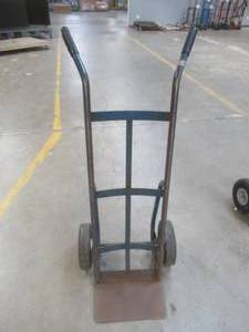 lot 89 image: Dolly,  - USED IN WAREHOUSE, SOLD AS IS