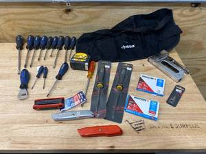 lot 103 image: Lot of Miscellaneous Tools