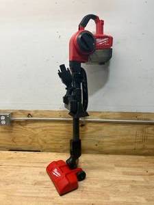 lot 59 image: MILWAUKEE M18 FUEL 18-Volt Lithium-Ion Brushless 0.25 Gal. Cordless Jobsite Vacuum (Vacuum-Only)