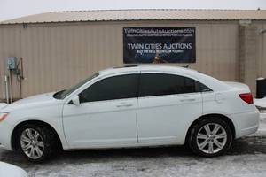 2013 Chrysler 200 Touring
