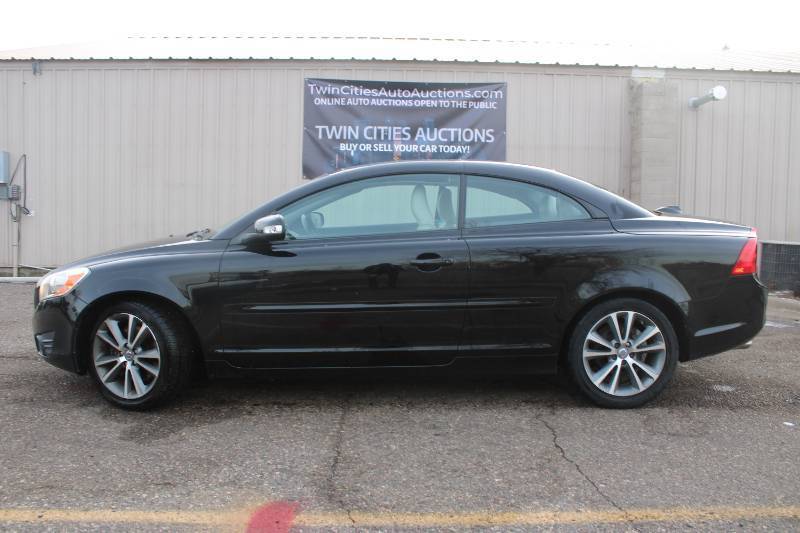 2011 Volvo C70 T5 - 2 OWNERS - 88,637 Miles - Reserve Lowered