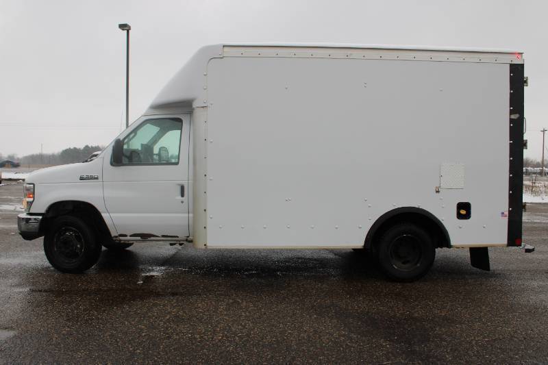 2016 Ford E350 Super Duty - 1 OWNER - RESERVE LOWERED