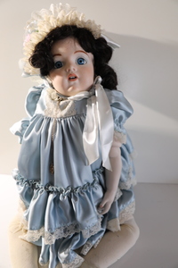 Bru Molded Wholly porcelain 1988 Hand Crafted Doll