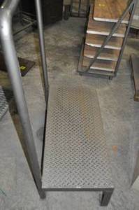 Metal Step Stair with Railing