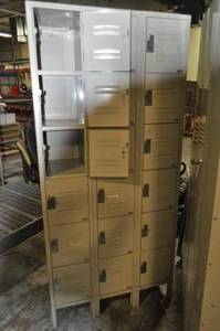 18 Metal Lockable Lockers