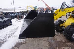 Brand New Made In America Universal Mount Bobcat Skid Loader Skid Steer 90 Material Handling Snow Bucket