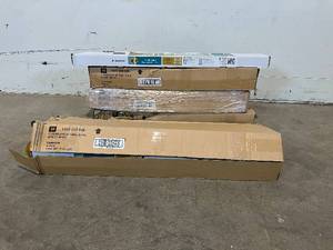 lot 79 image: LOT of 16. White Cordless Room Darkening 1 in. Vinyl Mini Blind for Window or Door