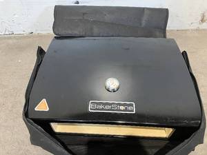 lot 83 image: BakerStone Pizza Oven