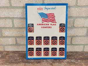 lot 162 image: Vintage KRON Imperial Spirit of 76 American Flag Display of Lighters - Complete w Original Packaging and 12 Lighters Approx. 14 x 10