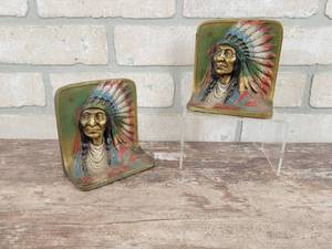lot 164 image: Pair of Antique K&O Cast Iron Native American Bookends - Approx. 4.25 x 4.25 x 2.25 each