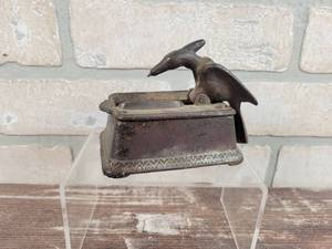 lot 166 image: Antique Cast Iron Toothpick Holder  Grabber - Approx. 4 Long