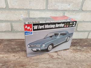 lot 171 image: Sealed ERTL AMT 1966 Ford Mustang Hardtop Model - Approx. 9 x 6.5 x 4