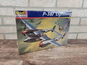lot 173 image: Sealed Revell  Monogram P-38J Lightning 148 Scale Plastic Model Kit - Approx. 13 x 9 x 3