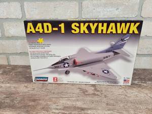 lot 176 image: LINDBERG A4D-1 Skyhawk 148 Scale Plastic Model Kit - Open Box - Approx. 12 x 8 x 2.5