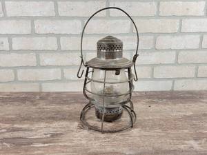 lot 196 image: Antique SOUTHERN Railroad Lantern - Approx. 13.5 Tall Overall