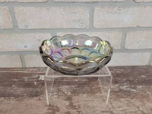 Vintage Federal Carnival Glass Bowl - Approx. 5.5 Diameter