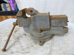 Woden Bench Vise