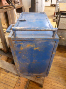 Cabinet with 2 Shelves