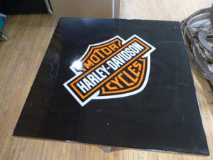 Harley-Davidson Table