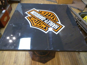 Harley-Davidson Table