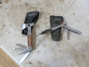 2 Multi-Tool Knives