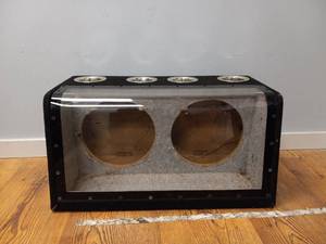 12 SPEAKER BOX