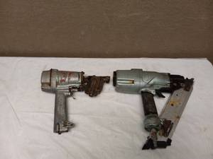 (2) HITACHI NAIL GUN