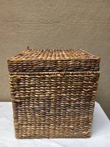 VICTORIAN WOVEN BASKET