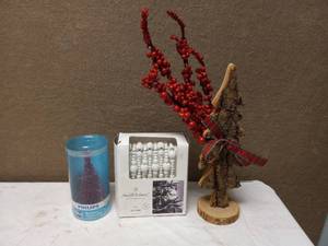 PHILIPS BATTERY OPERATED TREE, GARLAND & TREE